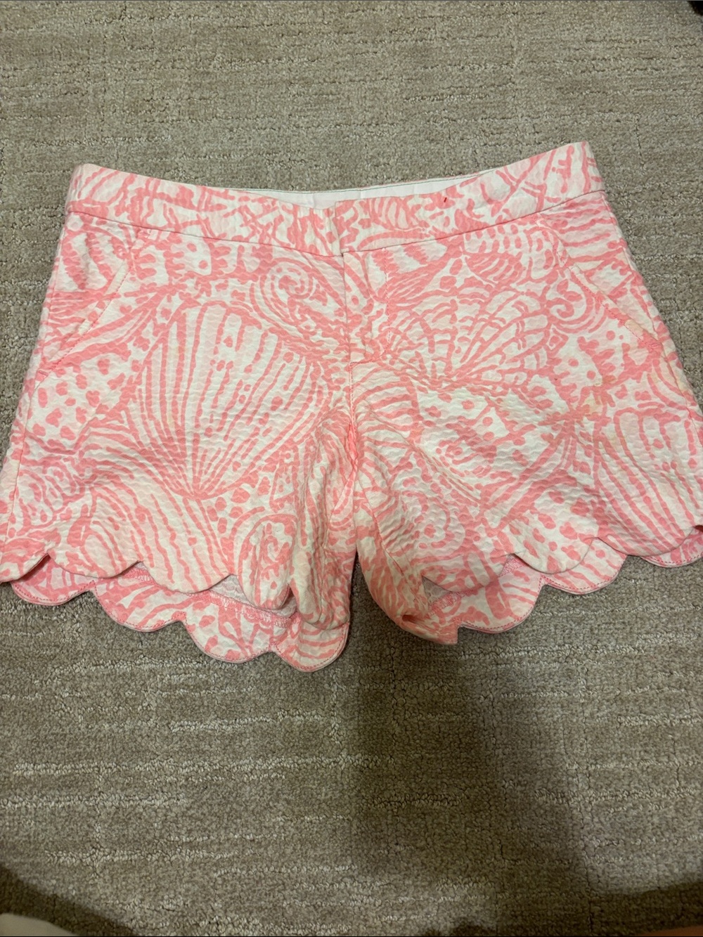 Lilly Pulitzer Pink Scalloped Hem Shell-Print High Waist Shorts